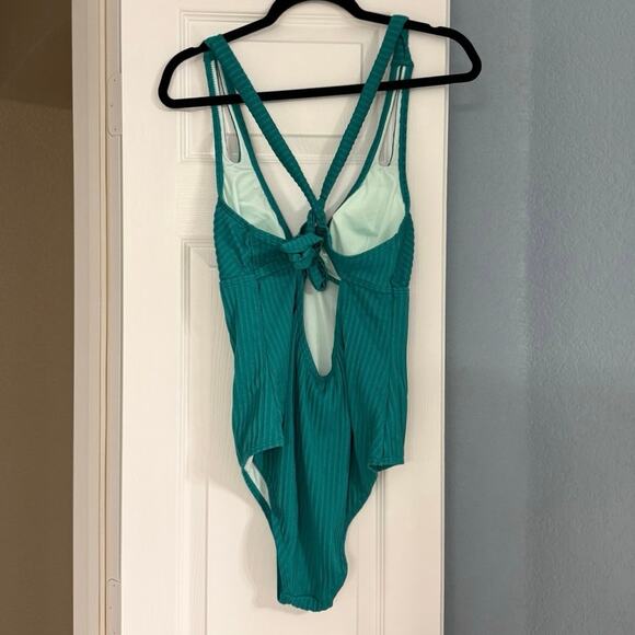 Cupshe Ribbed Green Cross Back One-Piece Swimsuit - Picture 6 of 8